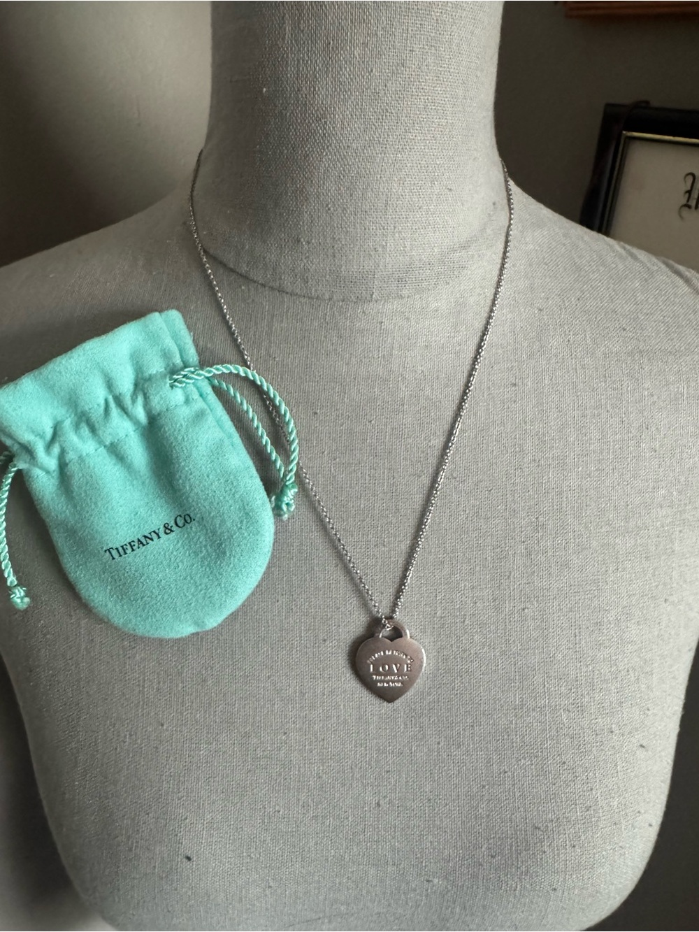 Tiffany & Co. Sterling Silver Heart 'Return to Love” pendant - Picture 5 of 5